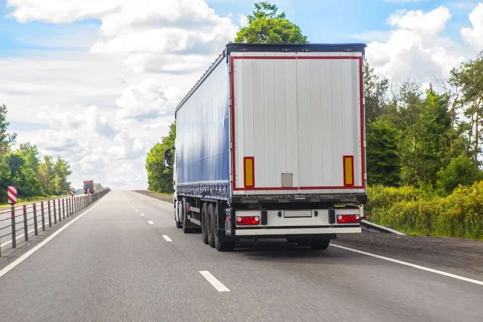 Mezinárodní kamionová doprava - JMK Cargo - Přepravce Šumperk, Olomouc, Hradec Králové - Celá EU